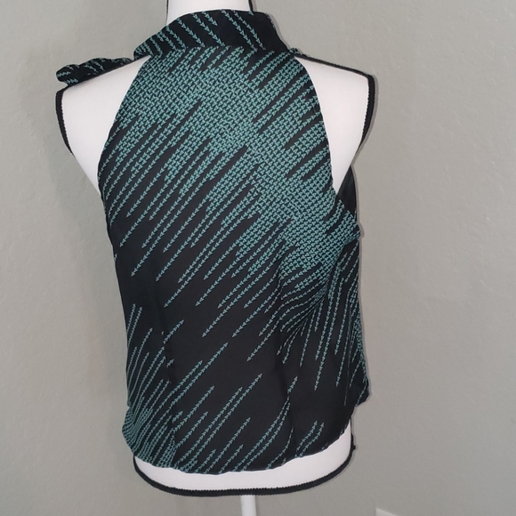 Top - Picture 5 of 9